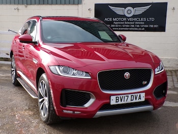 Used Jaguar F-Pace 2017 for sale - 76492189: Photo