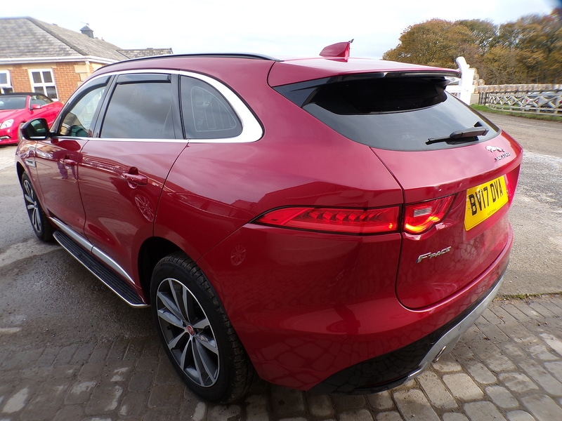 Used Jaguar F-Pace 2017 for sale - 76492189: Photo 6