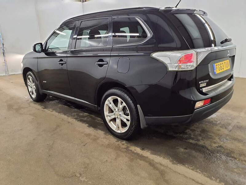 Used Mitsubishi Outlander 2014 for sale - 76698989: Photo 4