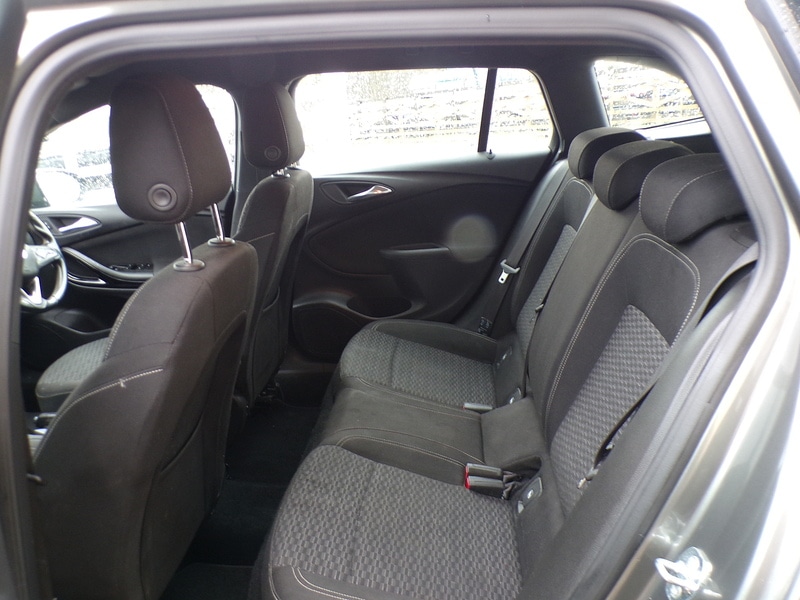 Used Vauxhall Astra 2017 for sale - 77337650: Photo 16