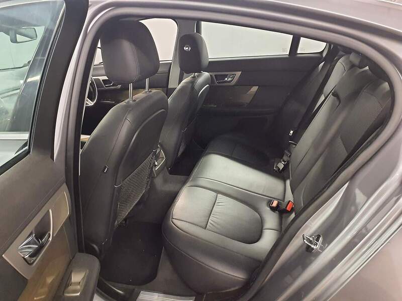 Used Jaguar XF 2010 for sale - 77027590: Photo 9