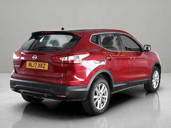 Used Nissan Qashqai 2017 for sale - 79392518: Photo