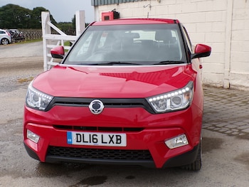 Used Ssangyong Tivoli 2016 for sale - 75833176: Photo