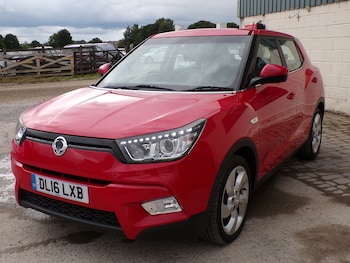 Used Ssangyong Tivoli 2016 for sale - 75833176: Photo