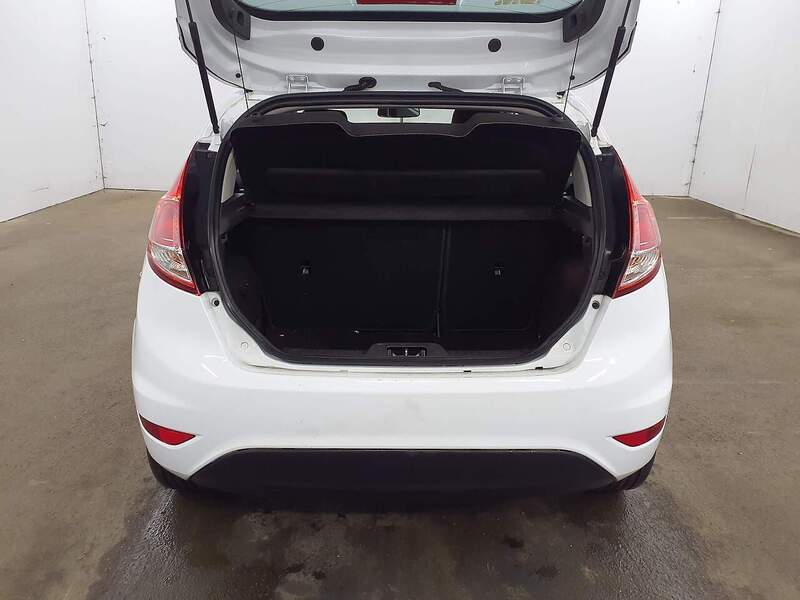 Used Ford Fiesta 2014 for sale - 76559552: Photo 11