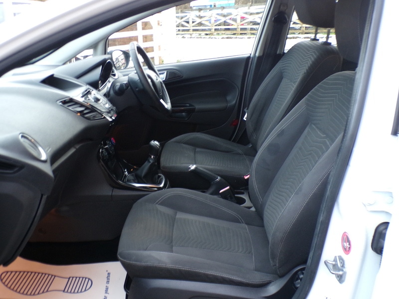 Used Ford Fiesta 2014 for sale - 76559552: Photo 14