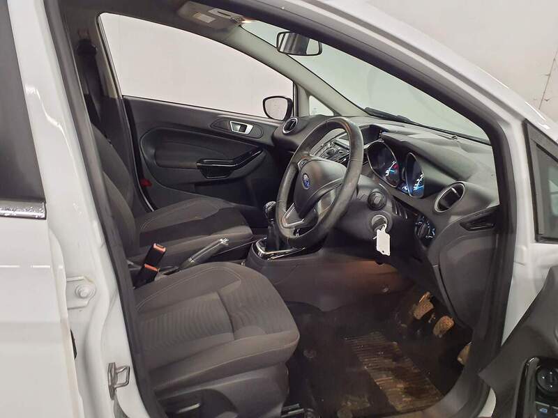 Used Ford Fiesta 2014 for sale - 76559552: Photo 7