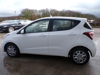 Used Hyundai i10 2019 for sale - 78714577: Photo