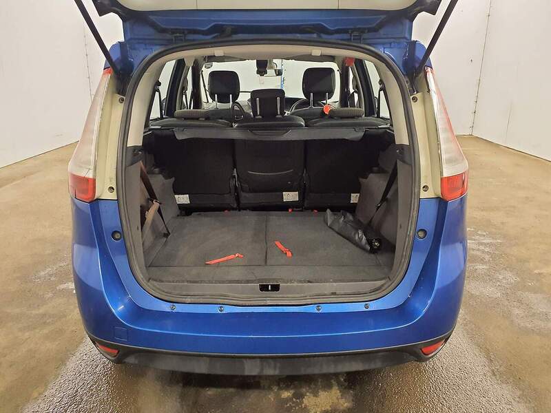Used Renault Grand Scenic 2010 for sale - 77140250: Photo 11