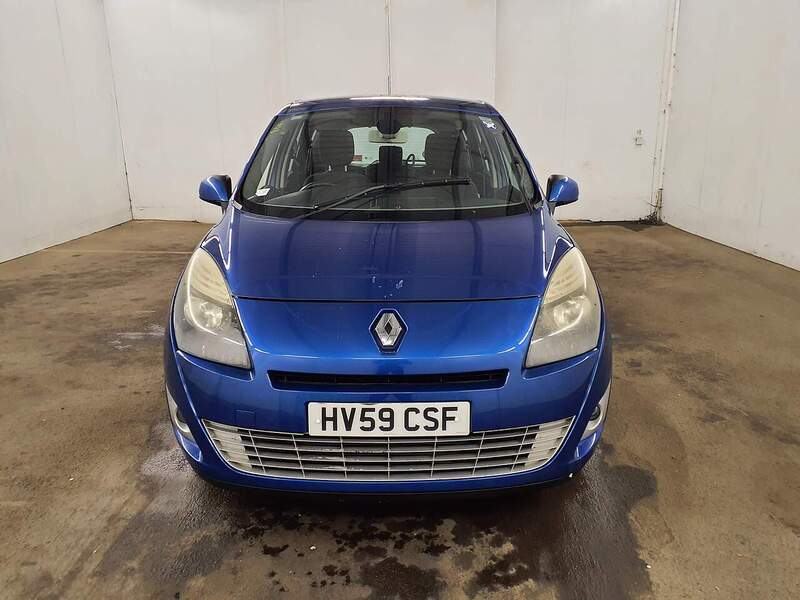 Used Renault Grand Scenic 2010 for sale - 77140250: Photo 2