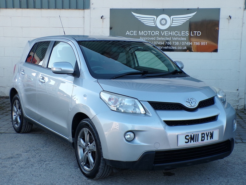Used Toyota Urbancruiser 2011 for sale - 76069258: Photo 1