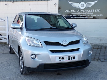Used Toyota Urbancruiser 2011 for sale - 76069258: Photo