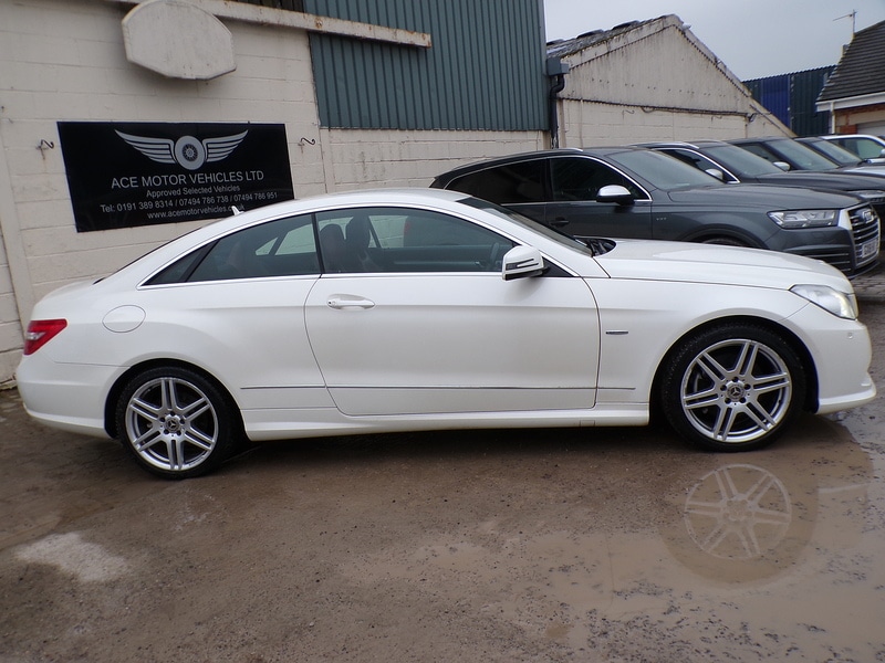 Used Mercedes-Benz E Class 2010 for sale - 77288651: Photo 8