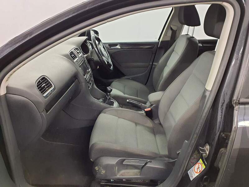 Used Volkswagen Golf 2012 for sale - 77384859: Photo 8