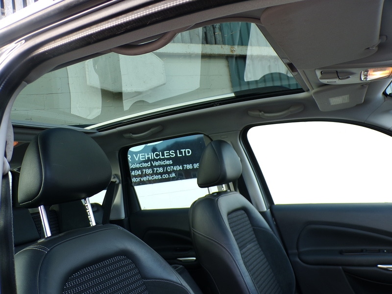 Used Citroen C3 Picasso 2012 for sale - 76426343: Photo 14