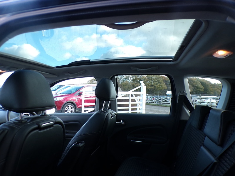 Used Citroen C3 Picasso 2012 for sale - 76426343: Photo 18