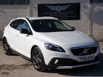 Used Volvo V40 Cross Country 2014 for sale - 76034918: Photo