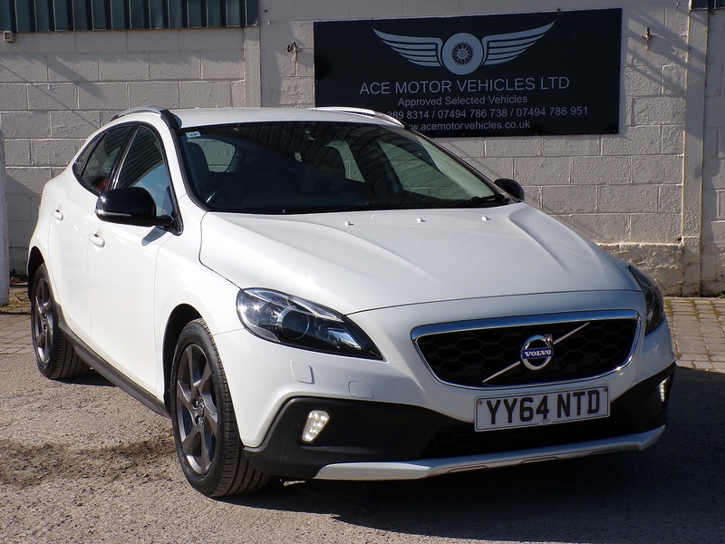 Used Volvo V40 Cross Country 2014 for sale - 76034918: Photo 2
