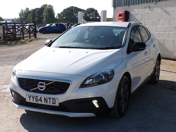 Used Volvo V40 Cross Country 2014 for sale - 76034918: Photo