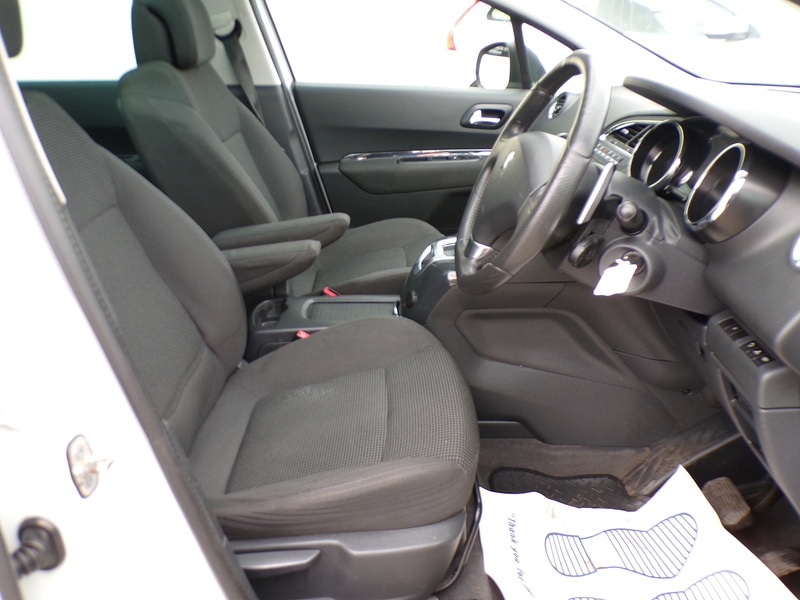 Used Peugeot 5008 2012 for sale - 76224142: Photo 11