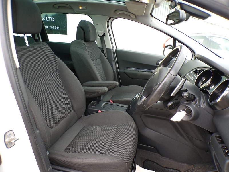 Used Peugeot 5008 2012 for sale - 76224142: Photo 13