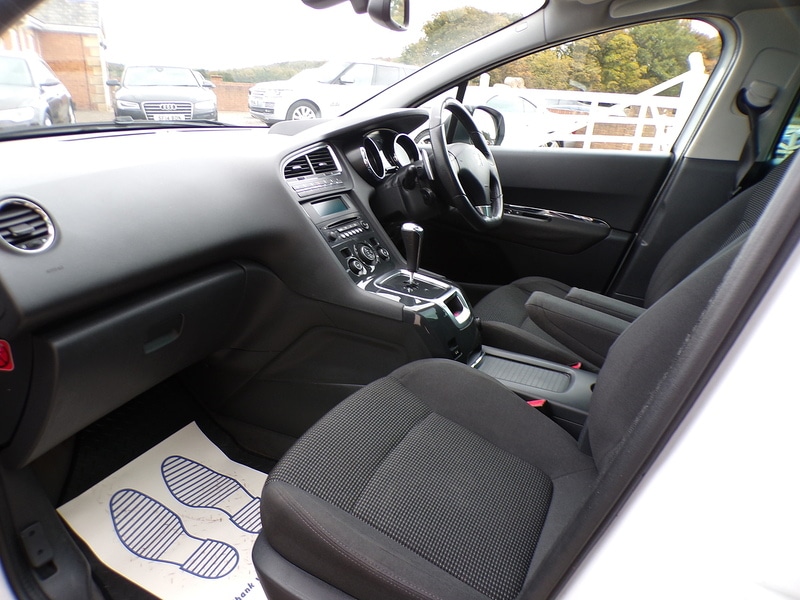 Used Peugeot 5008 2012 for sale - 76224142: Photo 16