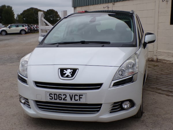 Used Peugeot 5008 2012 for sale - 76224142: Photo 3