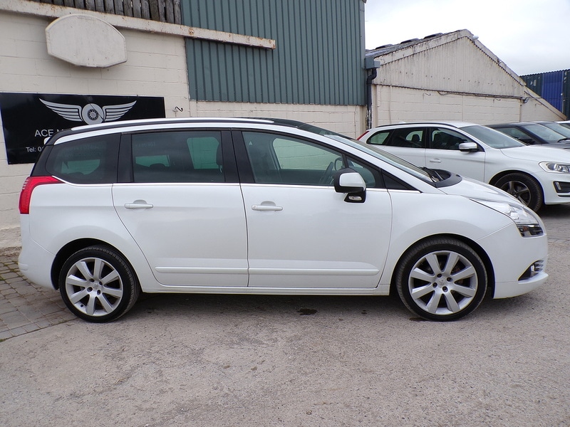 Used Peugeot 5008 2012 for sale - 76224142: Photo 9