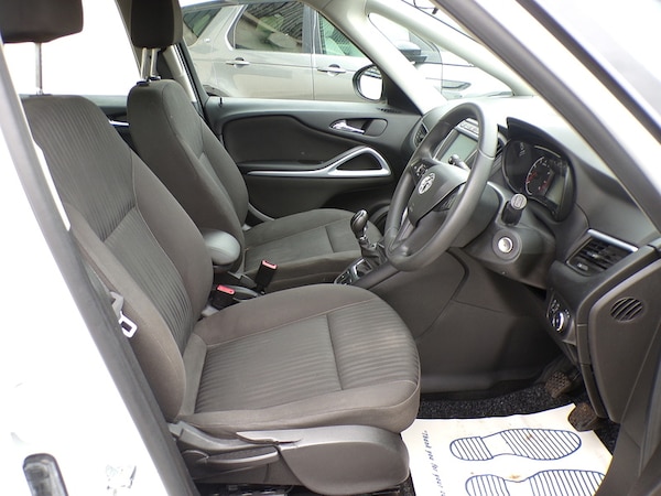 Used Vauxhall Zafira 2017 for sale - 76210972: Photo 11