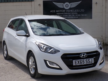 Used Hyundai i30 2015 for sale - 79434711: Photo