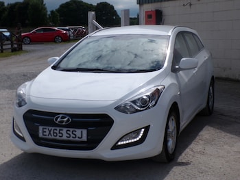 Used Hyundai i30 2015 for sale - 79434711: Photo