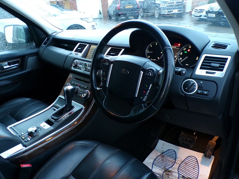 Used Land Rover Range Rover Sport 2010 for sale - 76626983: Photo 12
