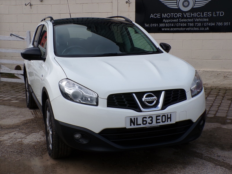 Used Nissan Qashqai 2013 for sale - 76698978: Photo 2