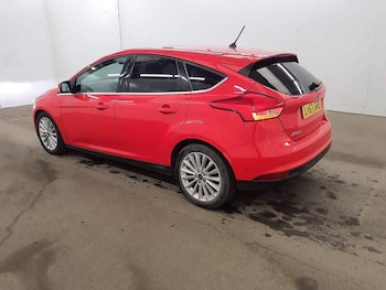 Used Ford Focus 2018 for sale - 77937402: Photo
