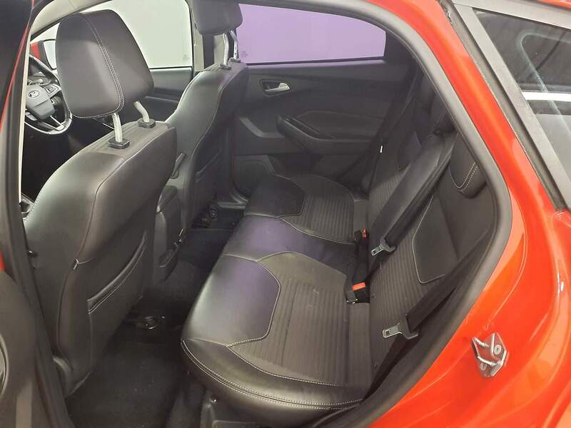 Used Ford Focus 2018 for sale - 77937402: Photo 9