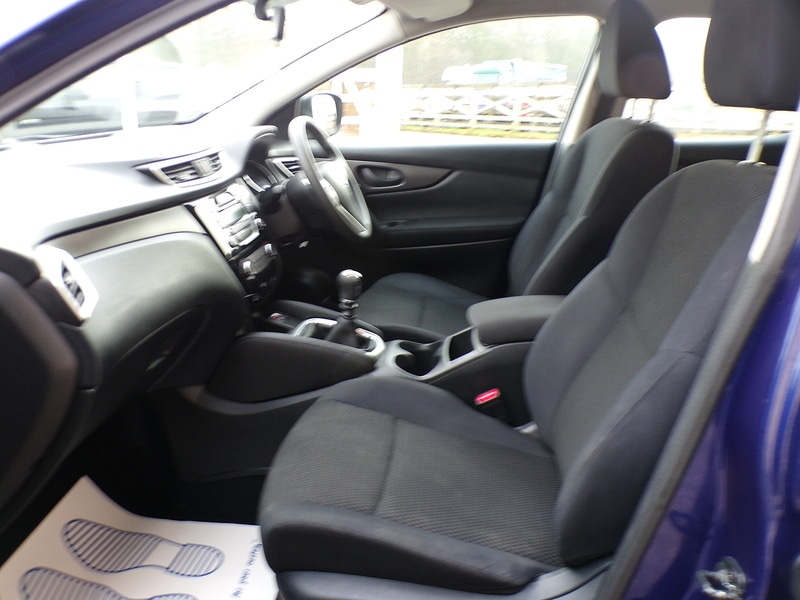 Used Nissan Qashqai 2015 for sale - 76698994: Photo 12