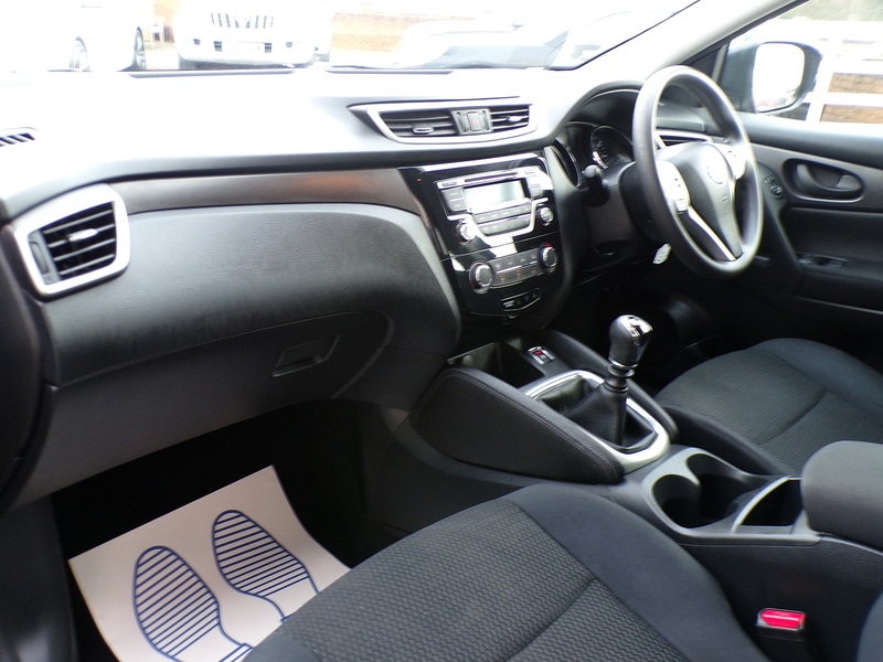 Used Nissan Qashqai 2015 for sale - 76698994: Photo 13