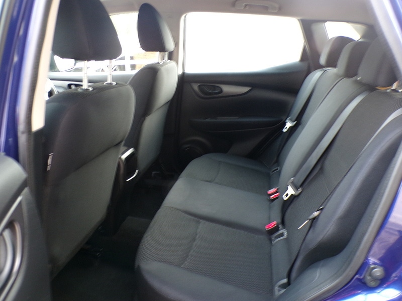 Used Nissan Qashqai 2015 for sale - 76698994: Photo 14