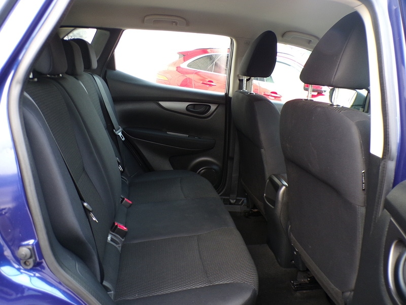 Used Nissan Qashqai 2015 for sale - 76698994: Photo 15