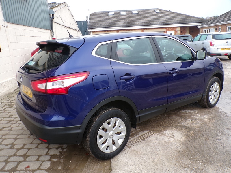 Used Nissan Qashqai 2015 for sale - 76698994: Photo 6