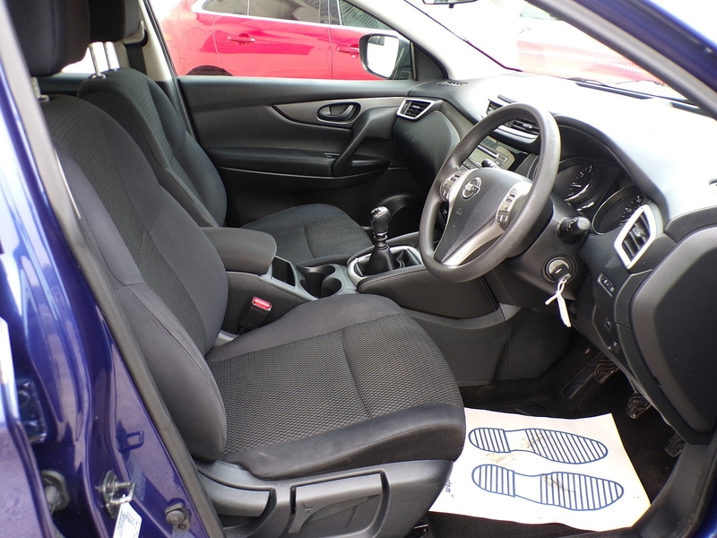 Used Nissan Qashqai 2015 for sale - 76698994: Photo 9