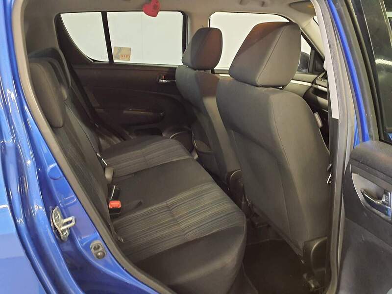 Used Suzuki Swift 2015 for sale - 76330460: Photo 10