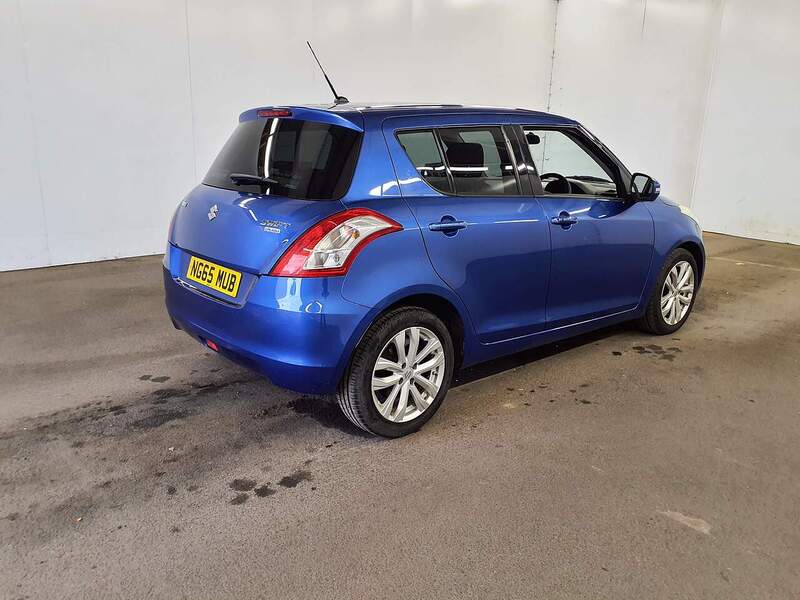 Used Suzuki Swift 2015 for sale - 76330460: Photo 6