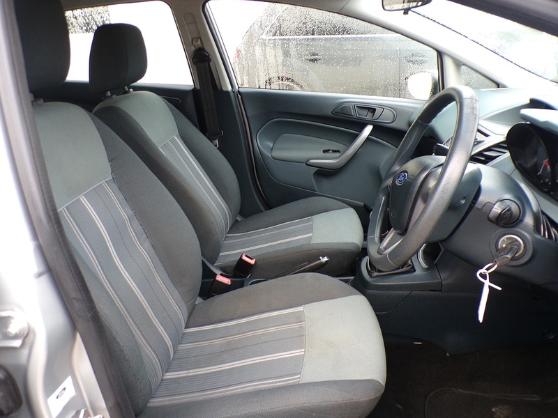 Used Ford Fiesta 2010 for sale - 77236871: Photo 12