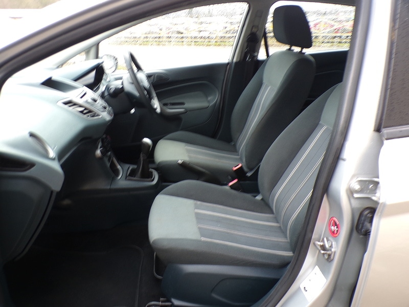 Used Ford Fiesta 2010 for sale - 77236871: Photo 13