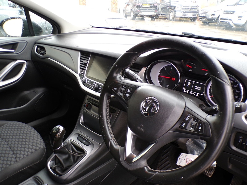 Used Vauxhall Astra 2017 for sale - 77384855: Photo 11
