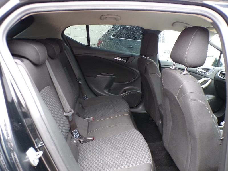 Used Vauxhall Astra 2017 for sale - 77384855: Photo 16