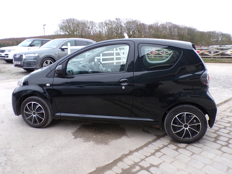 Used Toyota AYGO 2013 for sale - 78052997: Photo 5