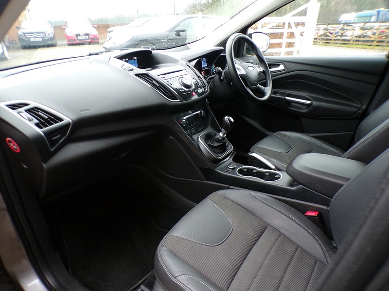 Used Ford Kuga 2014 for sale - 77283796: Photo 14