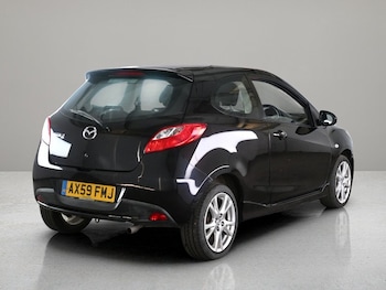 Used Mazda Mazda2 2010 for sale - 79239528: Photo